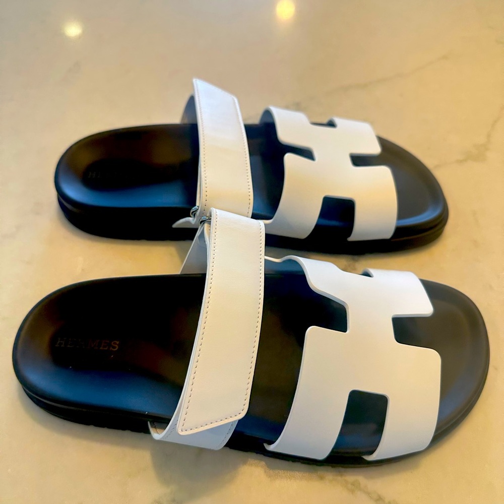 Hermes Chypre Sandal in White Size 40. Brand new.